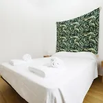 B87 - Windmill 2 Bed In Apartment Odiáxere