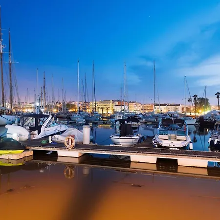 B87 - Windmill 2 Bed In