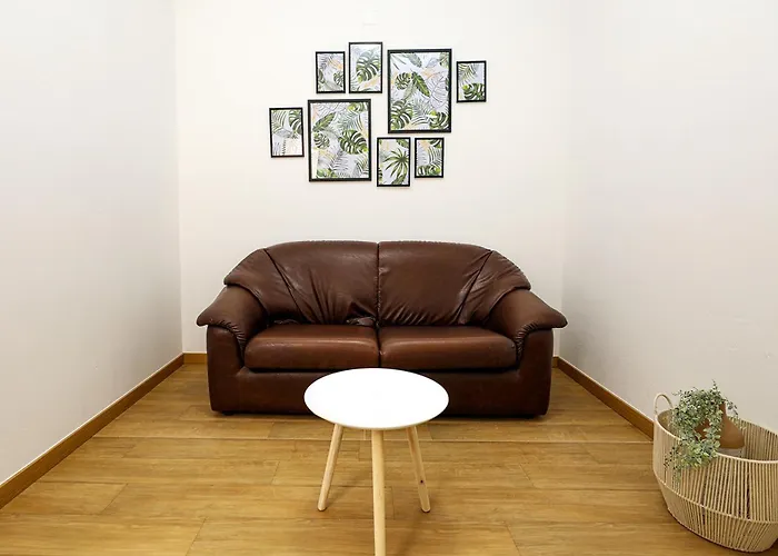 B87 - Windmill 2 Bed In