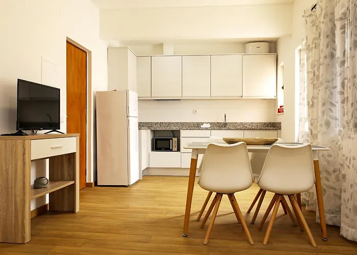 B87 - Windmill 2 Bed In Appartement