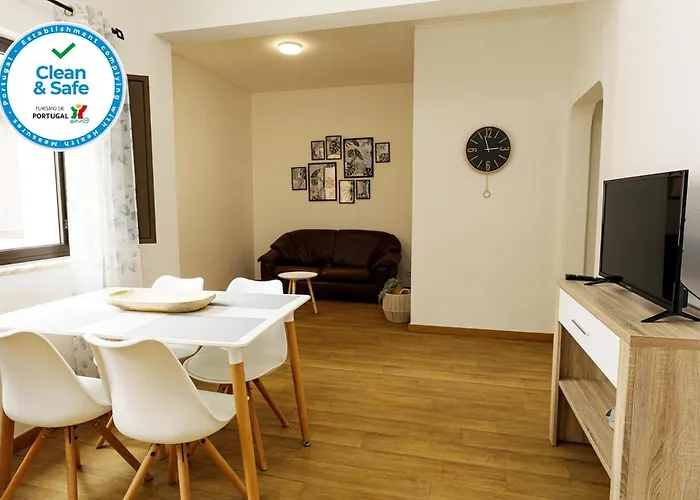 B87 - Windmill 2 Bed In Apartamento